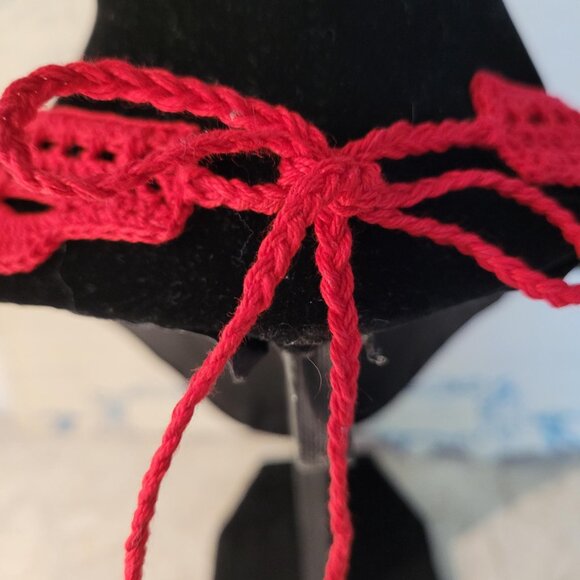 Repurposed Vintage Jewelry on Hand Crafted Crochet Boho / Goth Choker Necklace - Picture 4 of 4